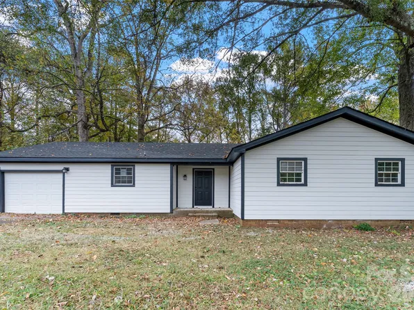 8608 Willhill Rd, Mint Hill, NC 28227