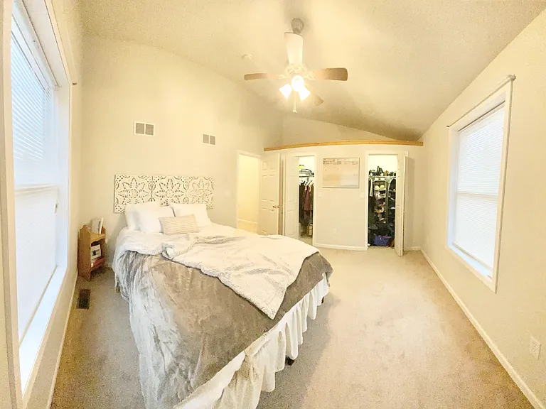 958 Ash St — Photo 14