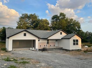 111 Clara Ln, Dayton, TN 37321