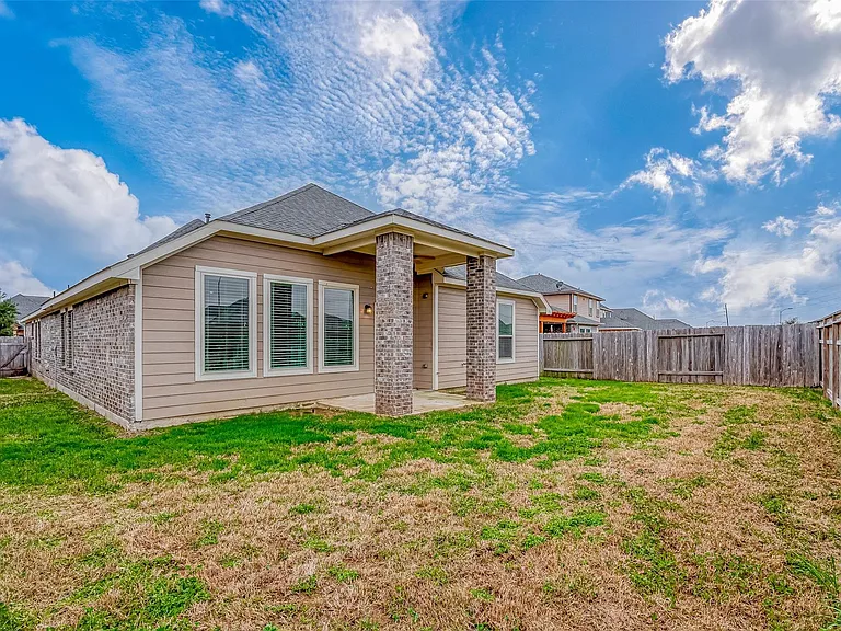 31118 Gulf Cypress Ln — Photo 23