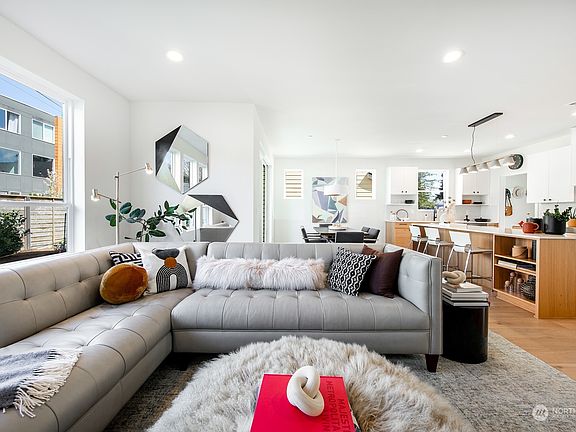 5th image of 13321 1st Avenue NE #A