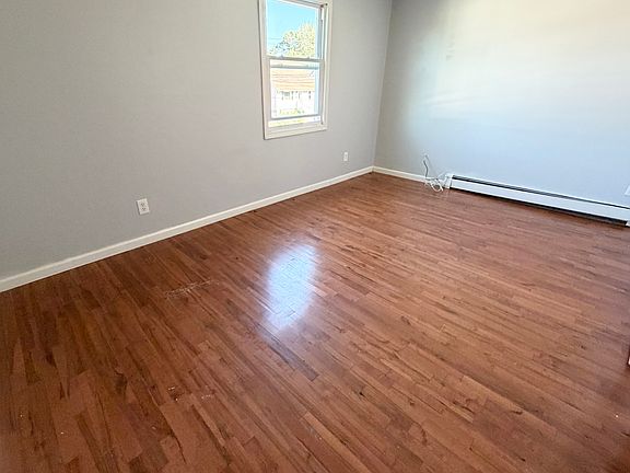 2nd image of 85 Victory Ave