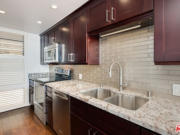 5th image of 4335 Marina City Dr Unit 140