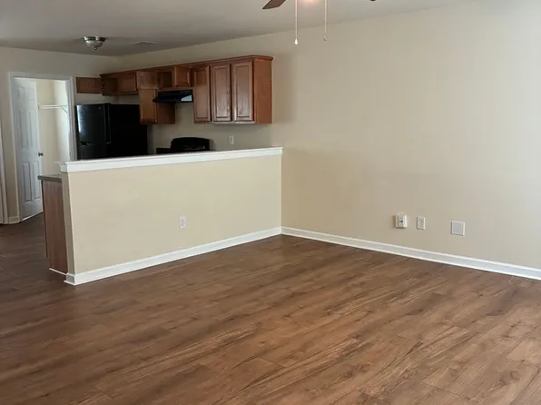 38 Middlebrook Dr, Cartersville, GA 30120