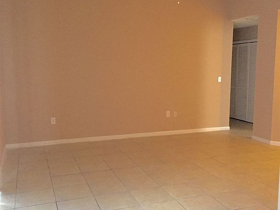 3rd image of 18A Brelyn Pl