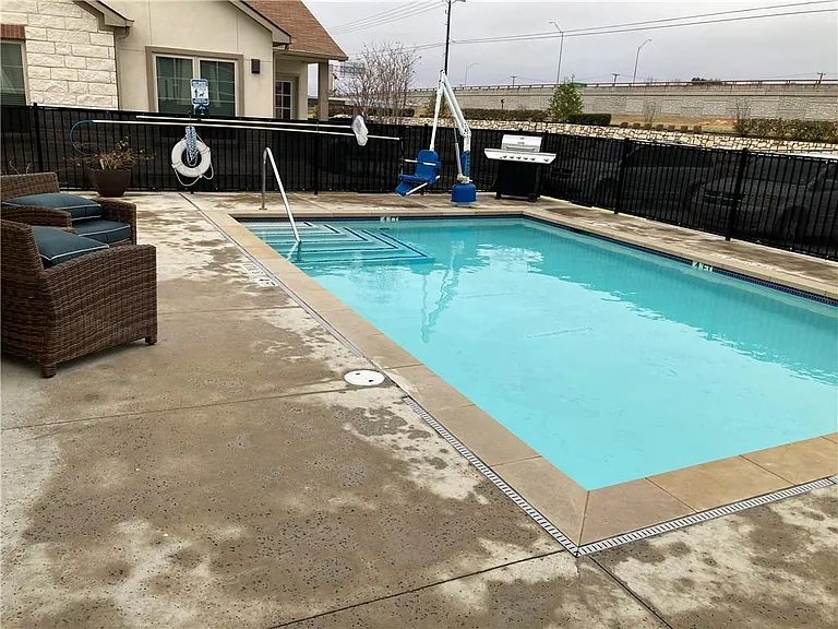 2400 Louis Henna Blvd #304 — Photo 9