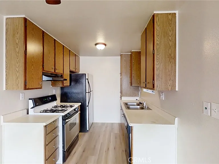 22 E Market St — Photo 2