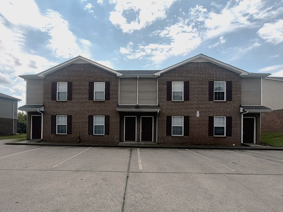 1st image of 812D Oak Arbor Ct