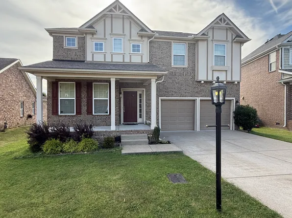 1629 Robindale Dr, Hermitage, TN 37076