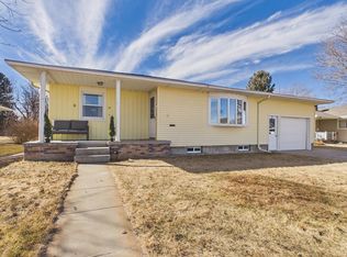 815 Tibbals St, Holdrege, NE 68949