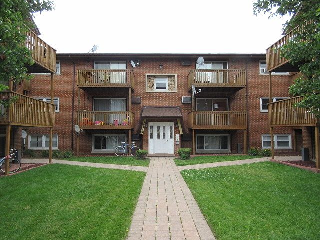 1st image of 10747 S Harlem Ave #2D