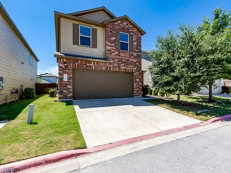 1005 Cold Bear Cv — Photo 1