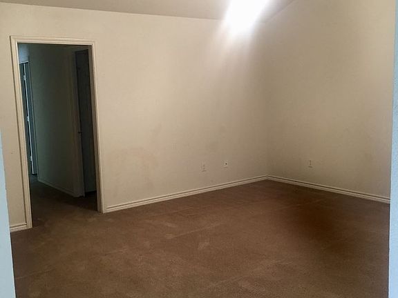 2nd image of 3604 Glenna Ct