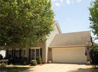 3724 Shadow Ridge Dr, High Point, NC 27265
