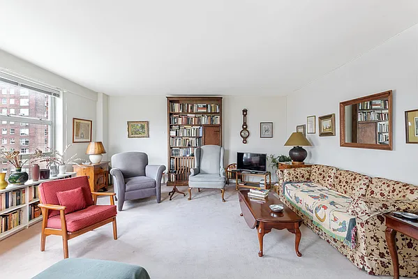 Sold by Corcoran | media 3