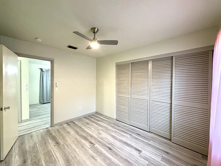 1074 Gerona Ave — Photo 12