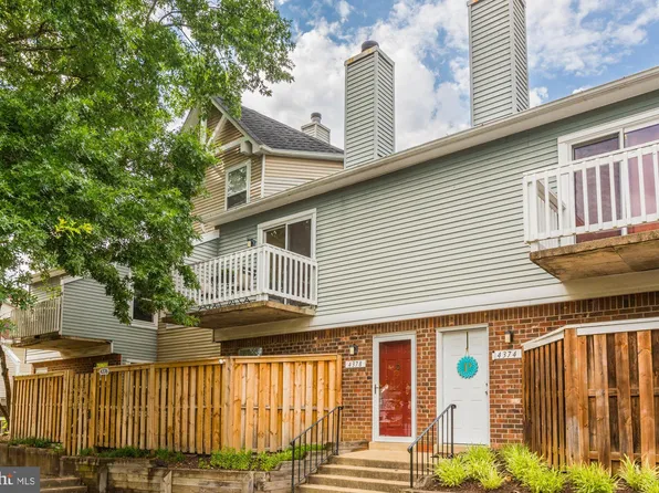 4378 Pembrook Village Dr #80, Alexandria, VA 22309