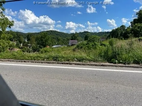 5265 Big Tyler Rd, Cross Lanes, WV 25313