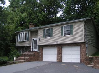 16 Valley View Trl, Wantage, NJ 07461