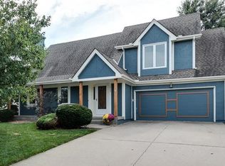 223 SW Marsh Wren St, Lees Summit, MO 64082