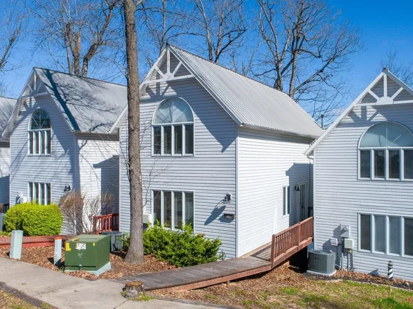 319 Bayside Dr, Grand Rivers, KY 42045