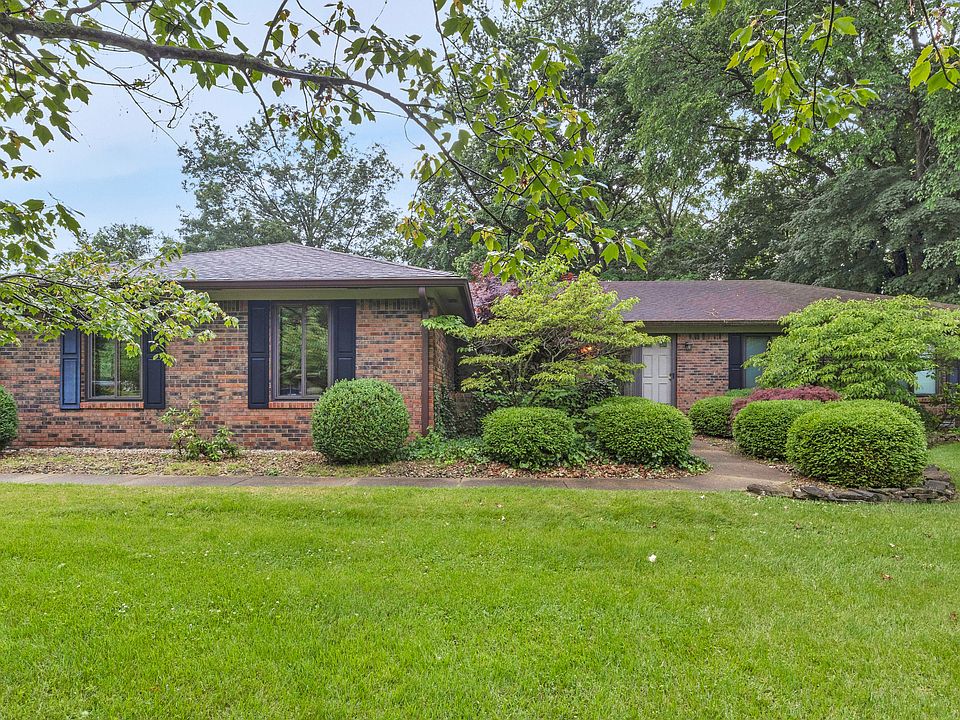 1st image of 7957 Edgewood Ct