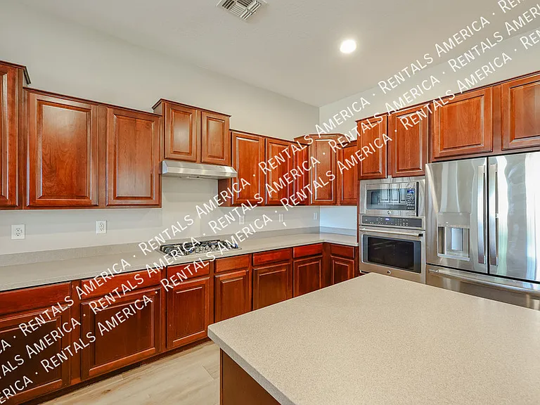 18676 E Braeburn Ln — Photo 27