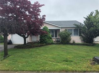 9 Jericho Rd, Toms River, NJ 08757