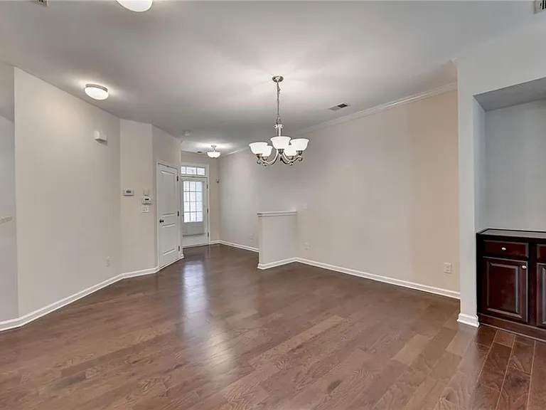 2152 Greencrest Cir — Photo 11