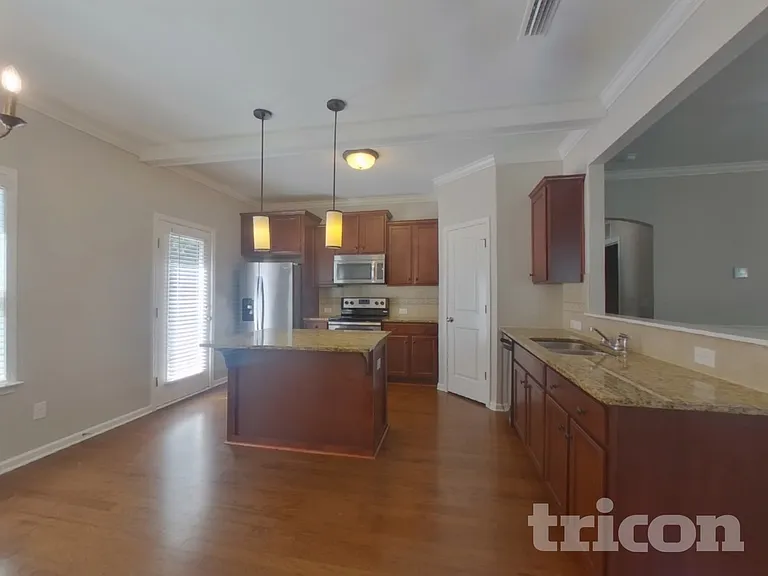 2610 Andes Dr — Photo 4