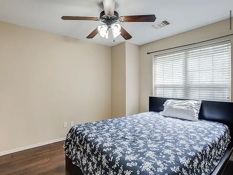 2101 Main St #5-1 — Photo 4
