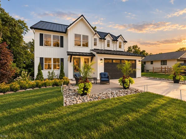 9025 Jackson St, Mentor, OH 44060