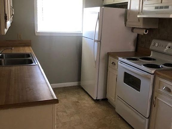 4th image of 1115 35th St NE