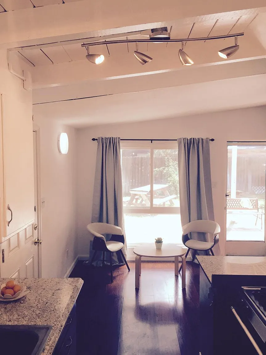 634 M St photo 1
