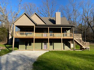 34221 Hillside Dr, Burlington, WI 53105