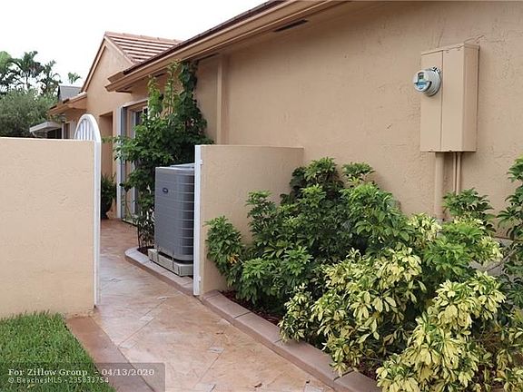 4th image of 2020 NW 190th Ave