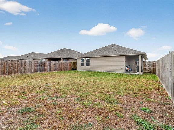 5th image of 1818 Secretariat Dr