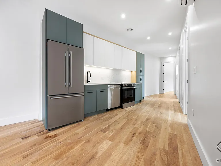 321 Eckford St #1A — Photo 8