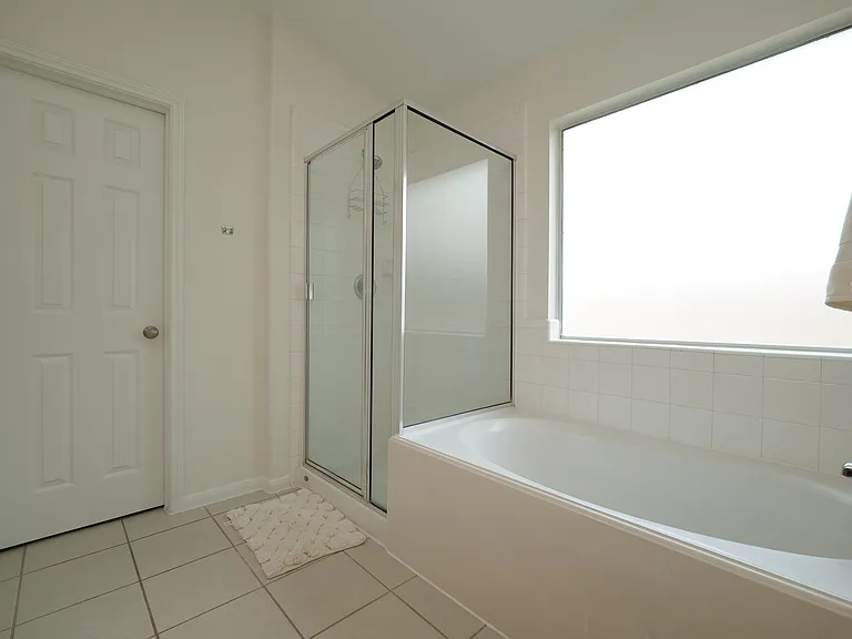 1203 Lavender Shade Ct — Photo 33
