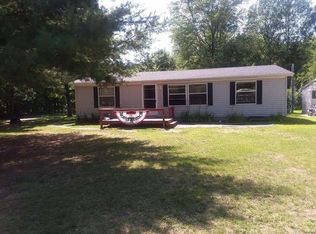 3436 Lakeview Dr, Beaverton, MI 48612
