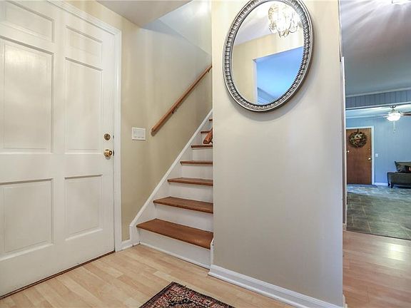 2nd image of 636 Harriswood Dr