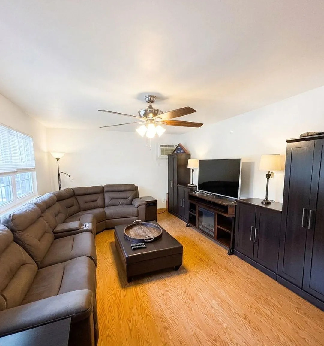 2 bed, 1.5 bath, 1154 sqft, $3,000 — Photo 4