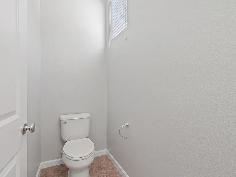 1271 Westbury Dr — Photo 12