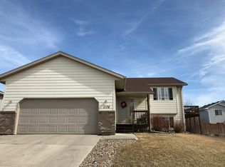 1176 Haakon St, Rapid City, SD 57703