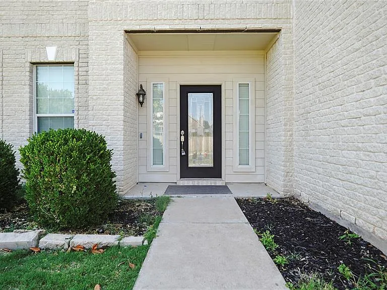 303 Payne Stewart Dr — Photo 3