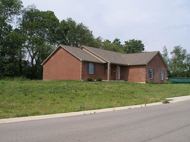2nd image of 206 Sunset Dr