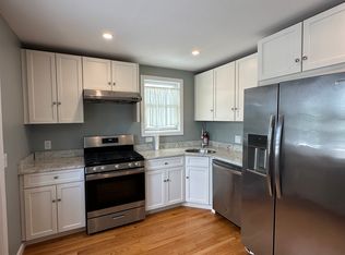 69 Holmes St #2, Quincy, MA 02171