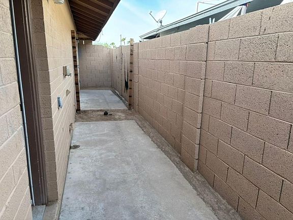 4th image of 3310 N 93rd St #2