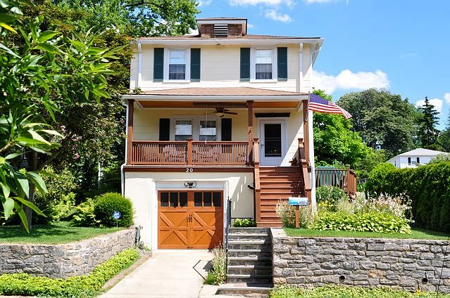 1st image of 20 Manhattan Ave