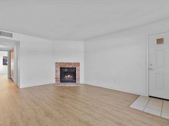 3rd image of 505 San Pasqual Valley Rd Unit 183